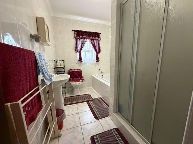 3 Bedroom Property for Sale in Fraaiuitsig Western Cape
